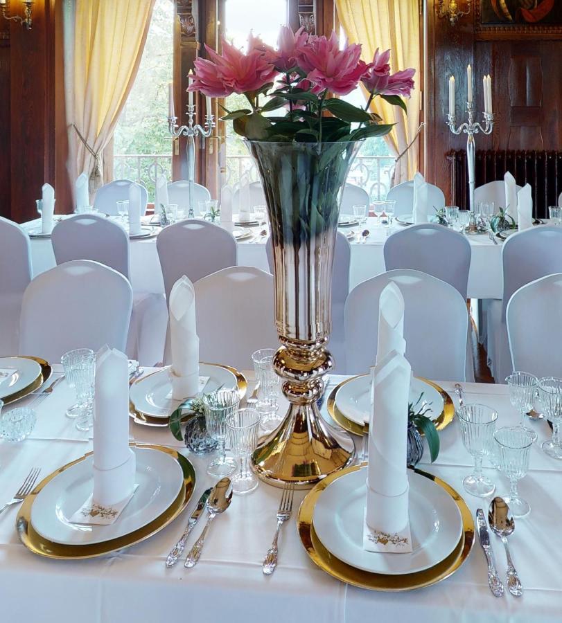 Schlosshotel Elgersburg ภายนอก รูปภาพ